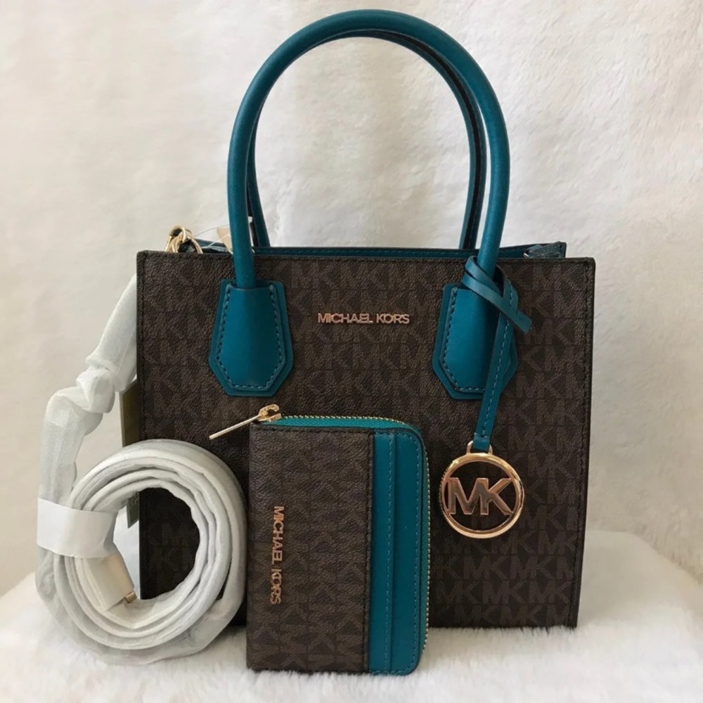 Michael Kors Mercer MD purse and wallet